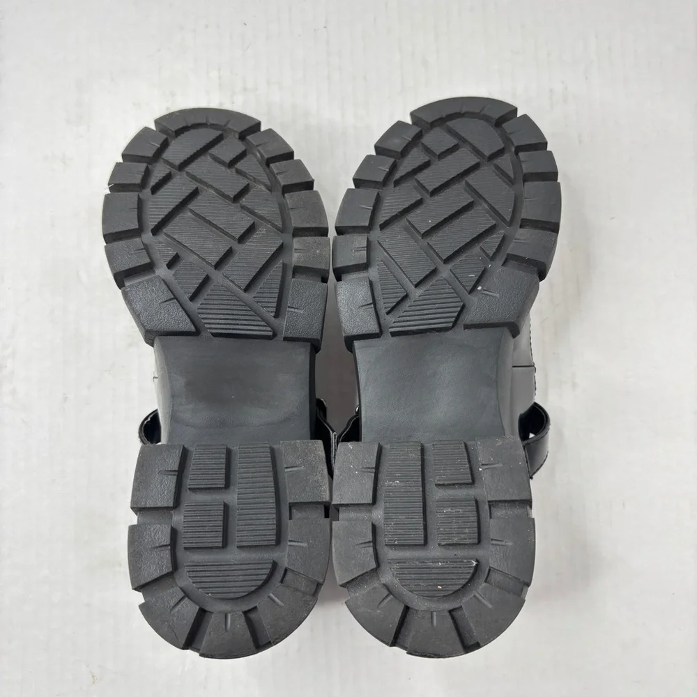 Madden Girl Maddie T-Strappy Platform Shoes MaryJanes Size 5.5 Chunky Round Toe